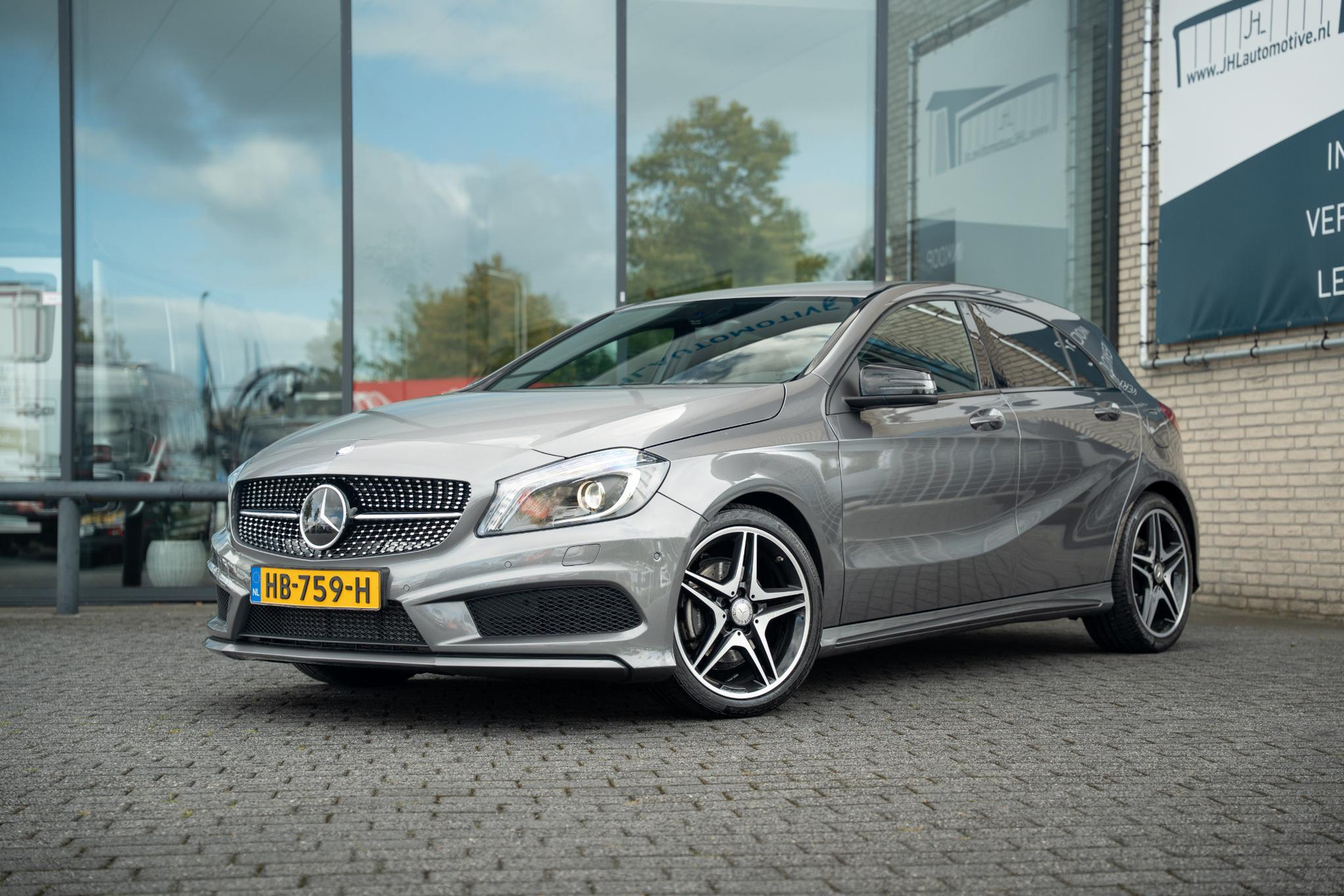 Mercedes-Benz A-Klasse 180*AMG*1e EIG*ORIG NL*30dkm*NIEUWSTAAT*AFN.HAAK*